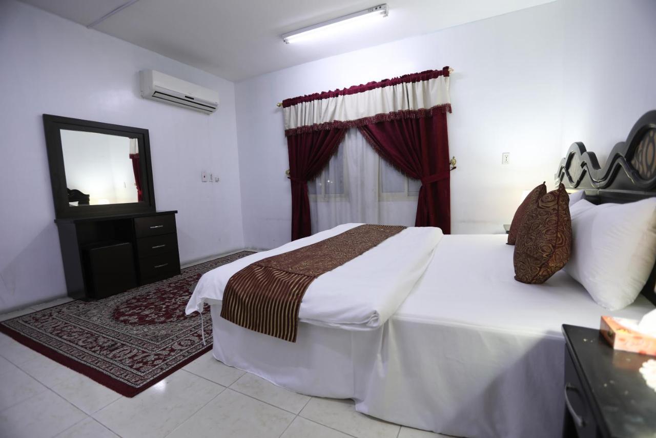 Al Eairy Apartments -Aldamam 7 Sayhat Εξωτερικό φωτογραφία