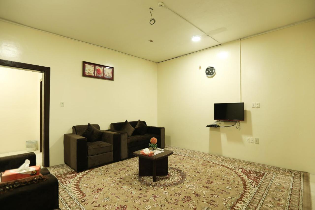 Al Eairy Apartments -Aldamam 7 Sayhat Εξωτερικό φωτογραφία