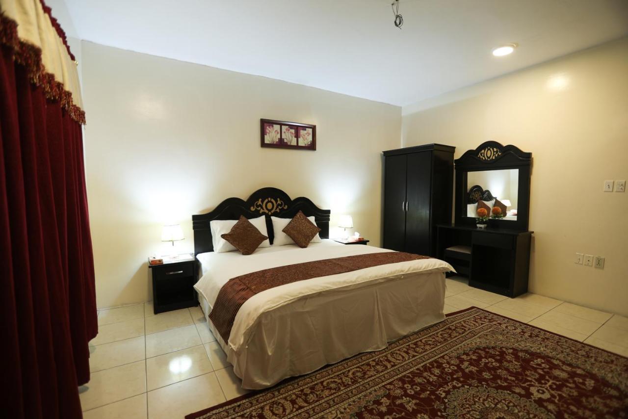 Al Eairy Apartments -Aldamam 7 Sayhat Εξωτερικό φωτογραφία