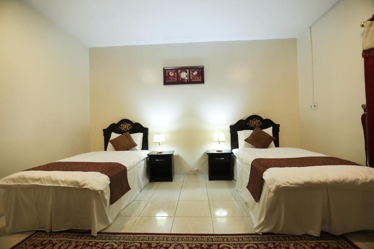 Al Eairy Apartments -Aldamam 7 Sayhat Εξωτερικό φωτογραφία